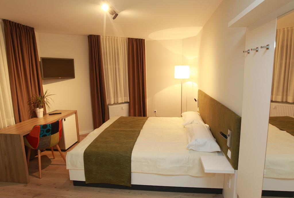 Hotel-Restaurant Entrada Bielefeld Kültér fotó